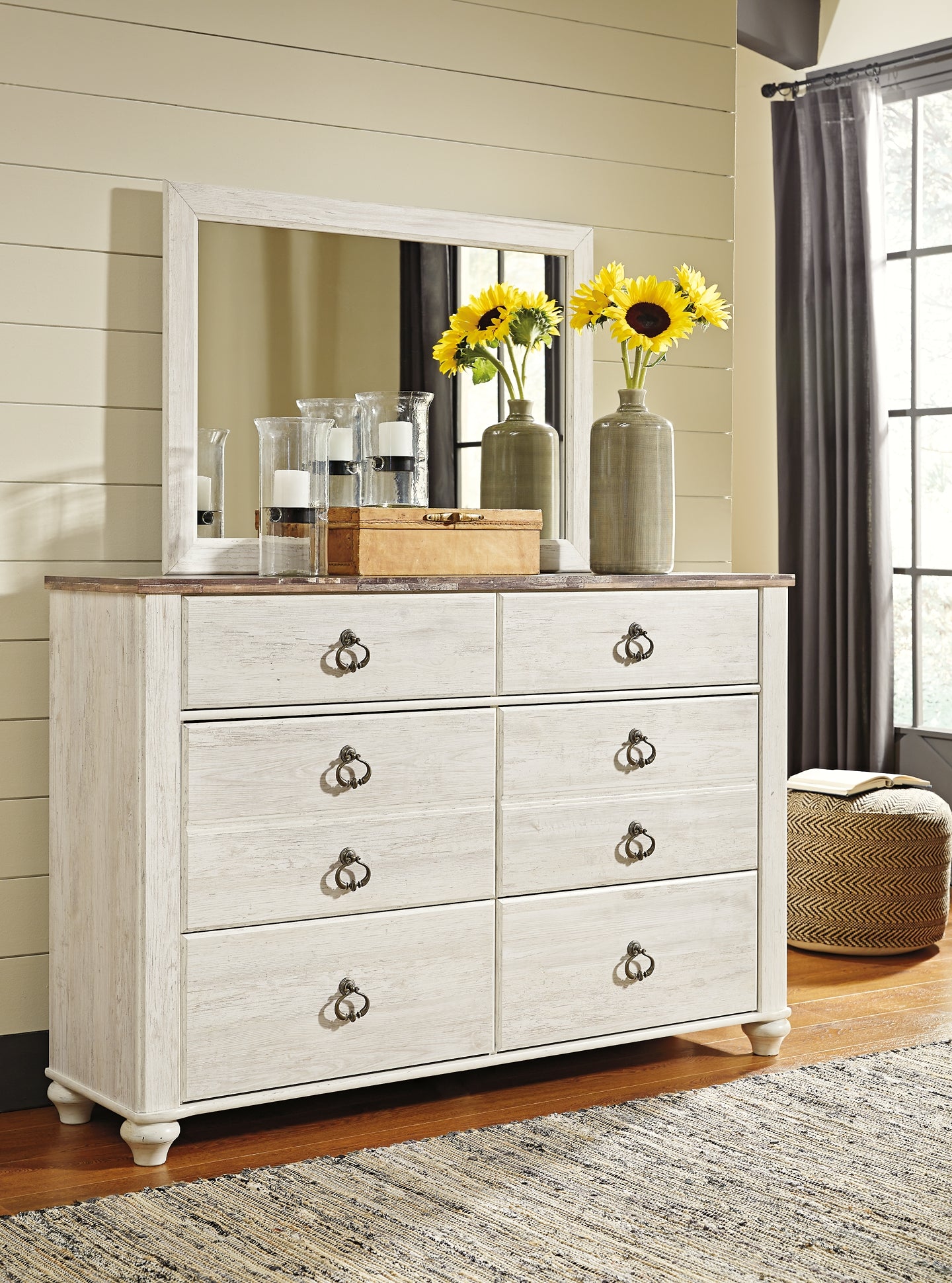 Willowton  Panel Bed With Mirrored Dresser And Nightstand