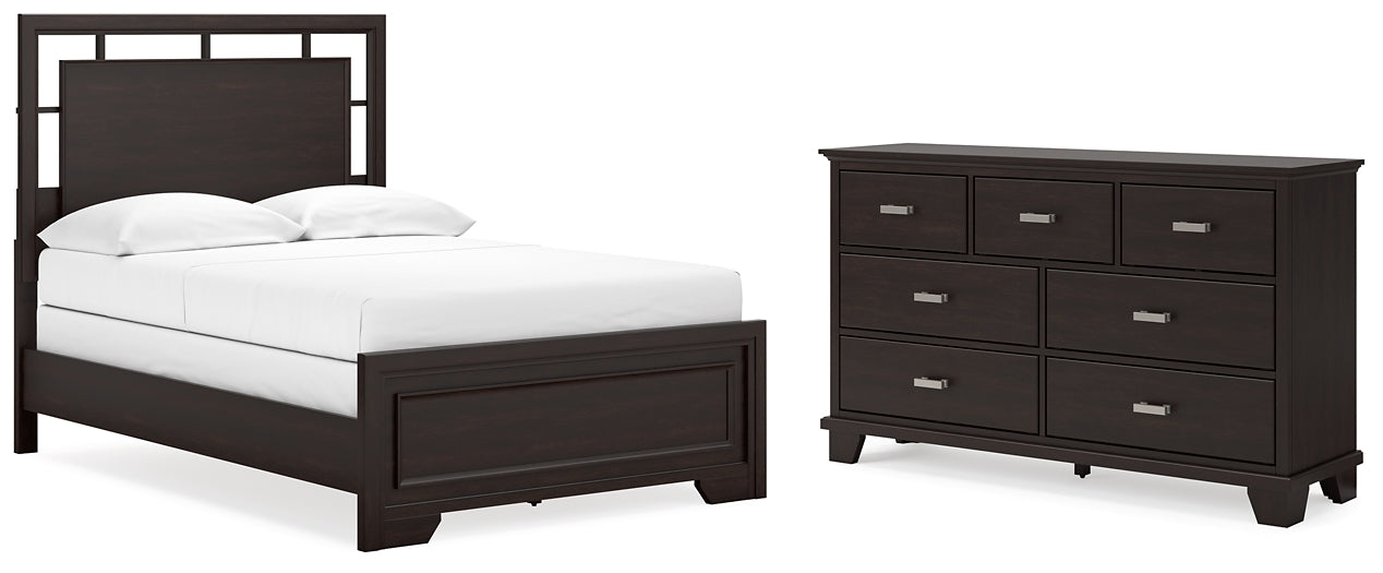 Covetown  Panel Bed With Dresser