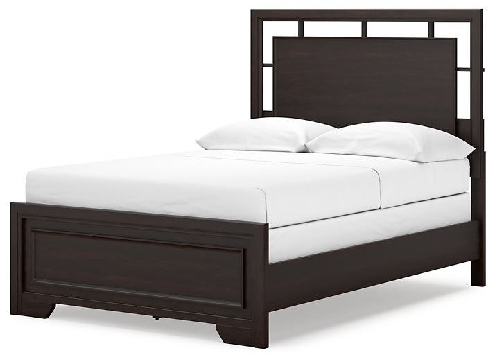 Covetown  Panel Bed With Dresser