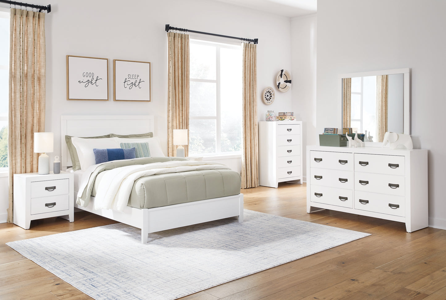 Binterglen  Panel Bed With Mirrored Dresser, Chest And 2 Nightstands