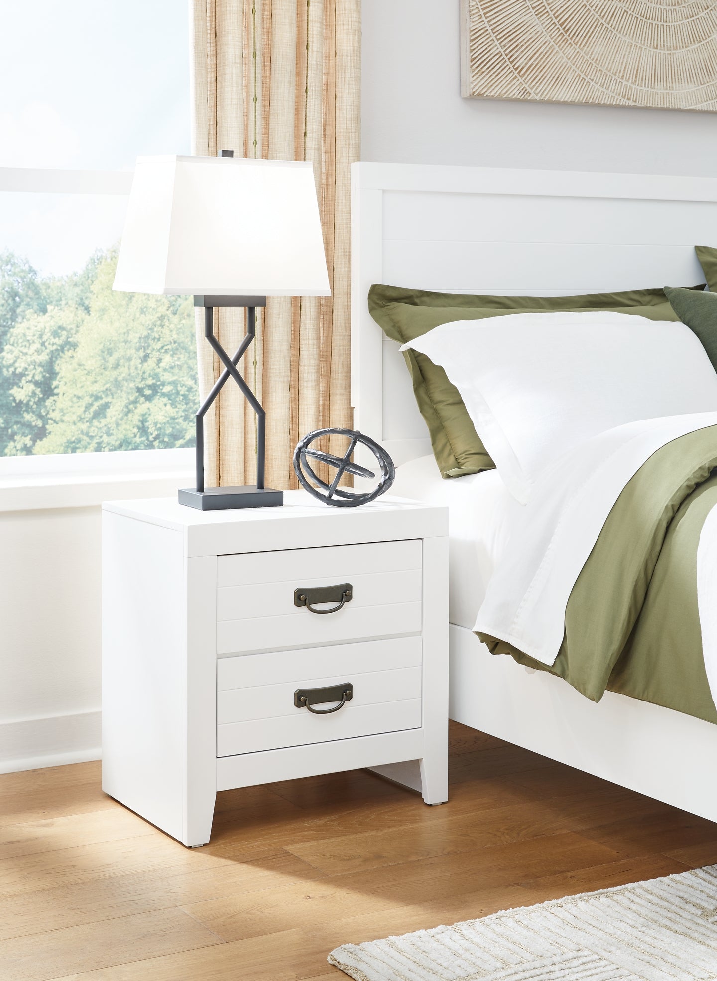 Binterglen  Panel Bed With Mirrored Dresser And Nightstand