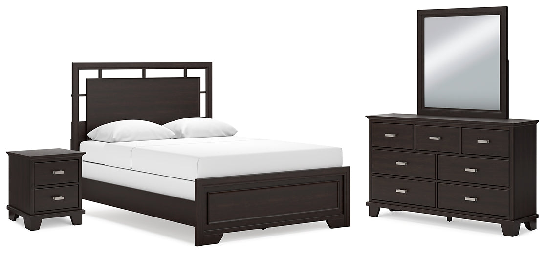 Covetown  Panel Bed With Mirrored Dresser And Nightstand