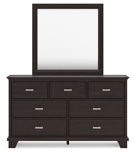 Covetown  Panel Bed With Mirrored Dresser And Nightstand