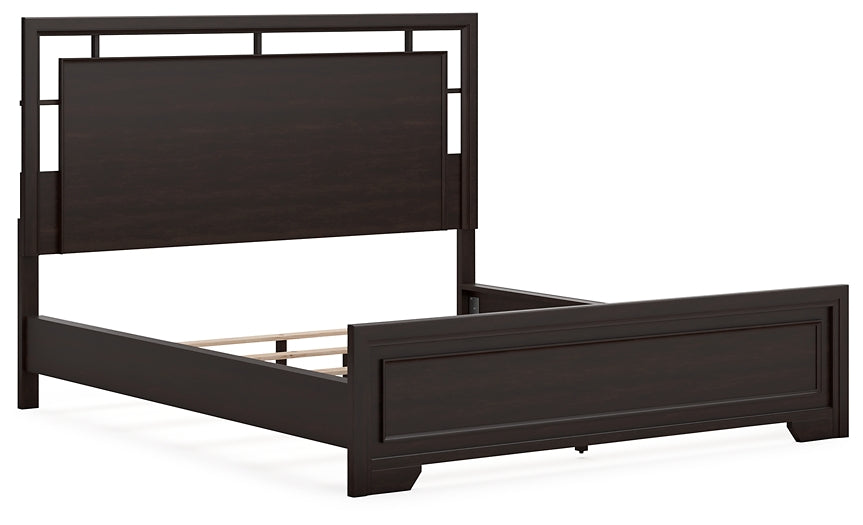 Covetown California  Panel Bed With Mirrored Dresser