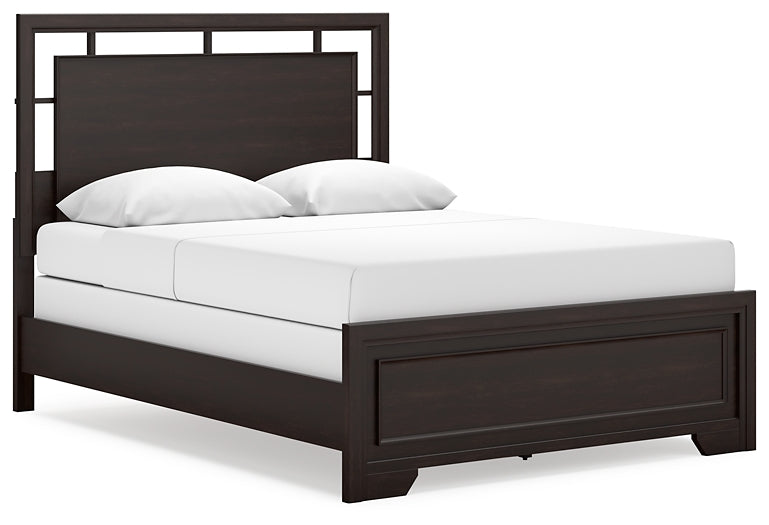 Covetown  Panel Bed With Dresser