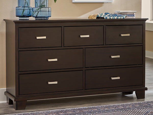 Covetown  Panel Bed With Dresser And Nightstand