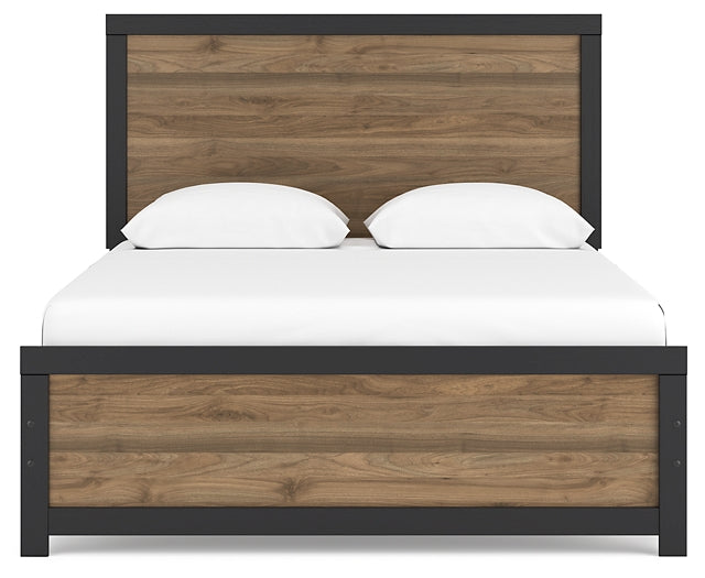 Vertani  Panel Bed With 2 Nightstands