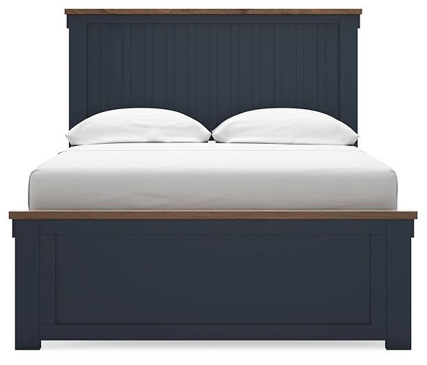 Landocken  Panel Bed With 2 Nightstands