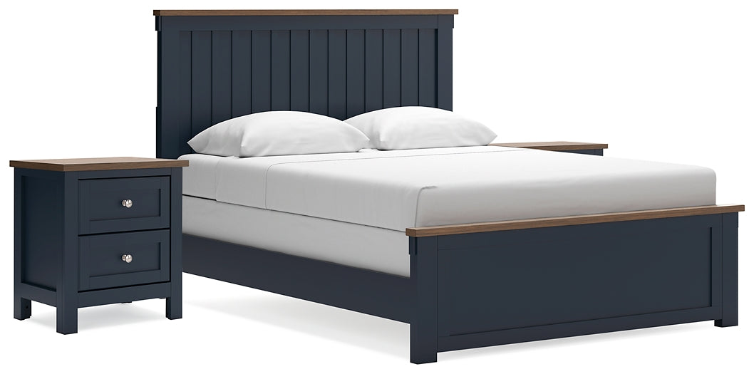 Landocken  Panel Bed With 2 Nightstands