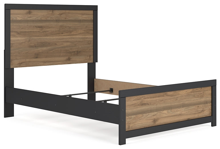 Vertani  Panel Bed With 2 Nightstands