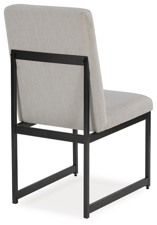 Tomtyn Dining UPH Side Chair (2/CN)