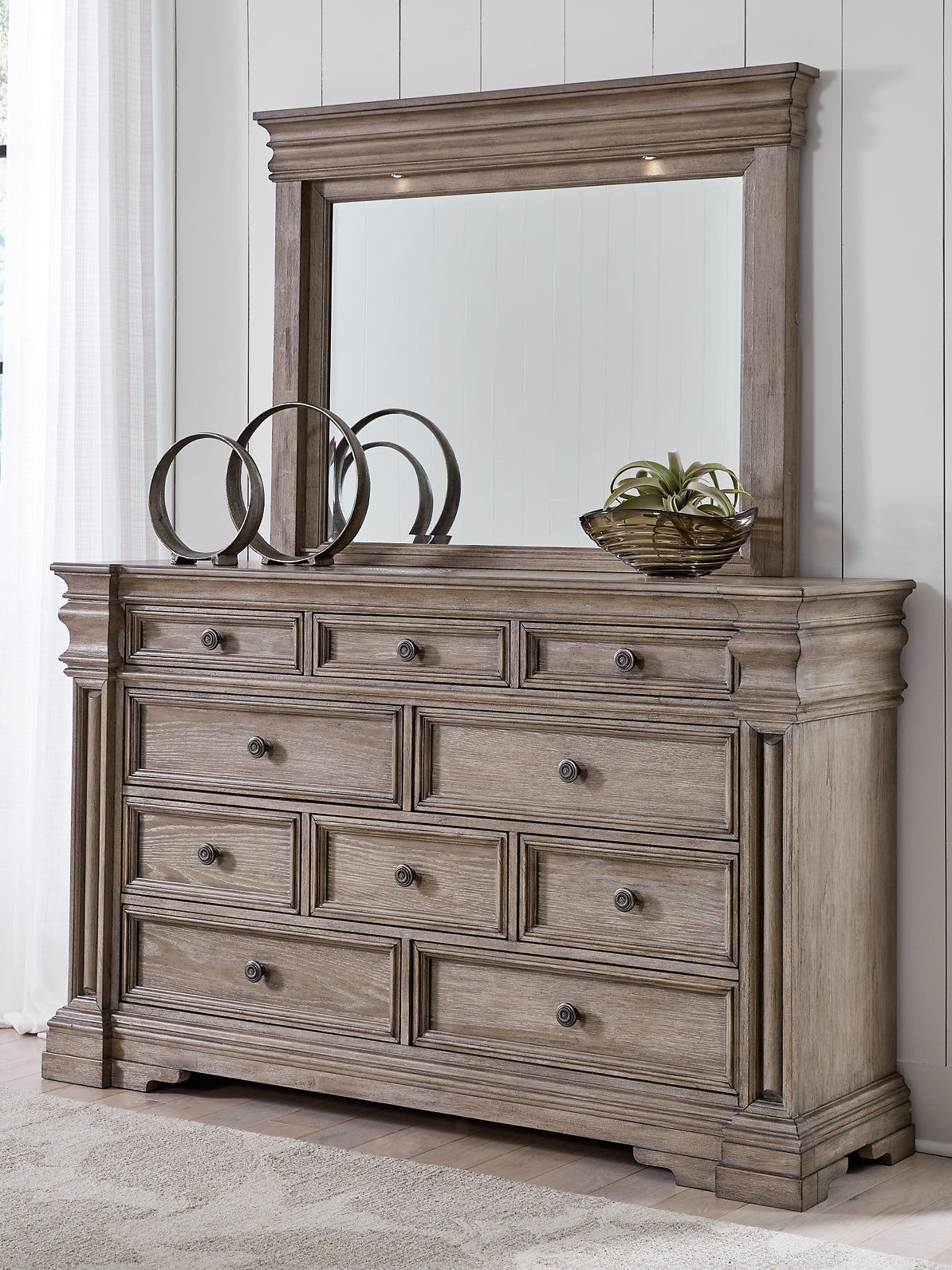 Blairhurst  Panel Bed With Mirrored Dresser, Chest And 2 Nightstands