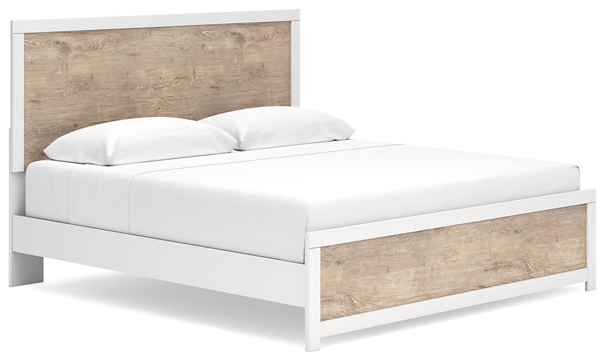 Charbitt  Panel Bed With 2 Nightstands