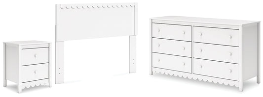 Hallityn  Panel Headboard With Dresser And Nightstand