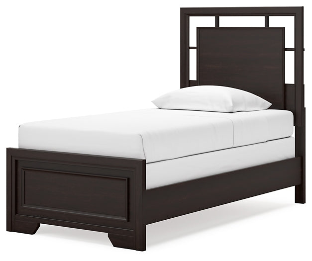 Covetown  Panel Bed With Dresser And 2 Nightstands