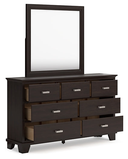 Covetown  Panel Bed With Mirrored Dresser And Chest