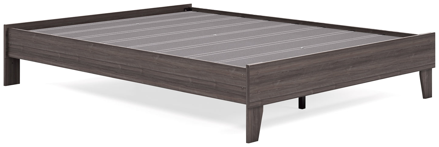 Brymont  Platform Bed With 2 Nightstands