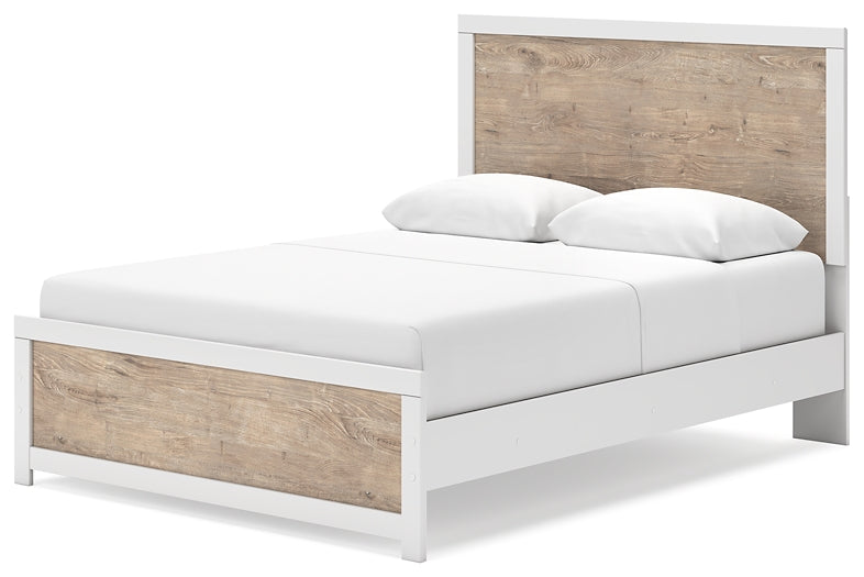 Charbitt  Panel Bed With Dresser And 2 Nightstands