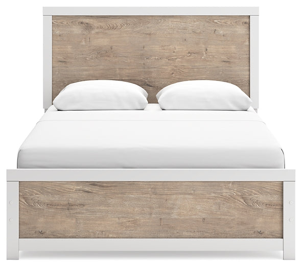 Charbitt  Panel Bed With 2 Nightstands