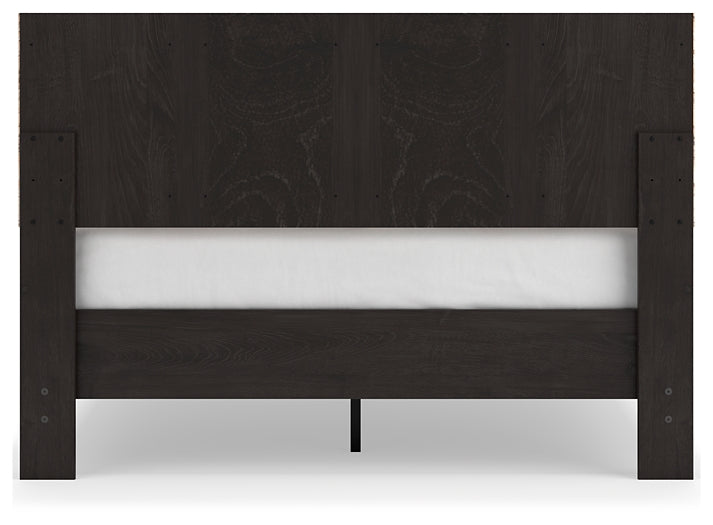 Piperton  Panel Headboard With Dresser, Chest And 2 Nightstands