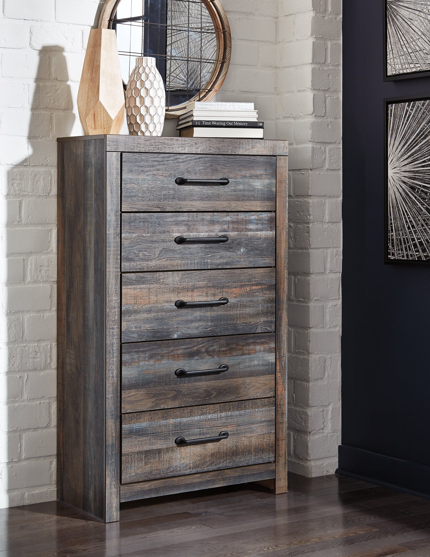 Drystan  Bookcase Headboard With Mirrored Dresser And Chest