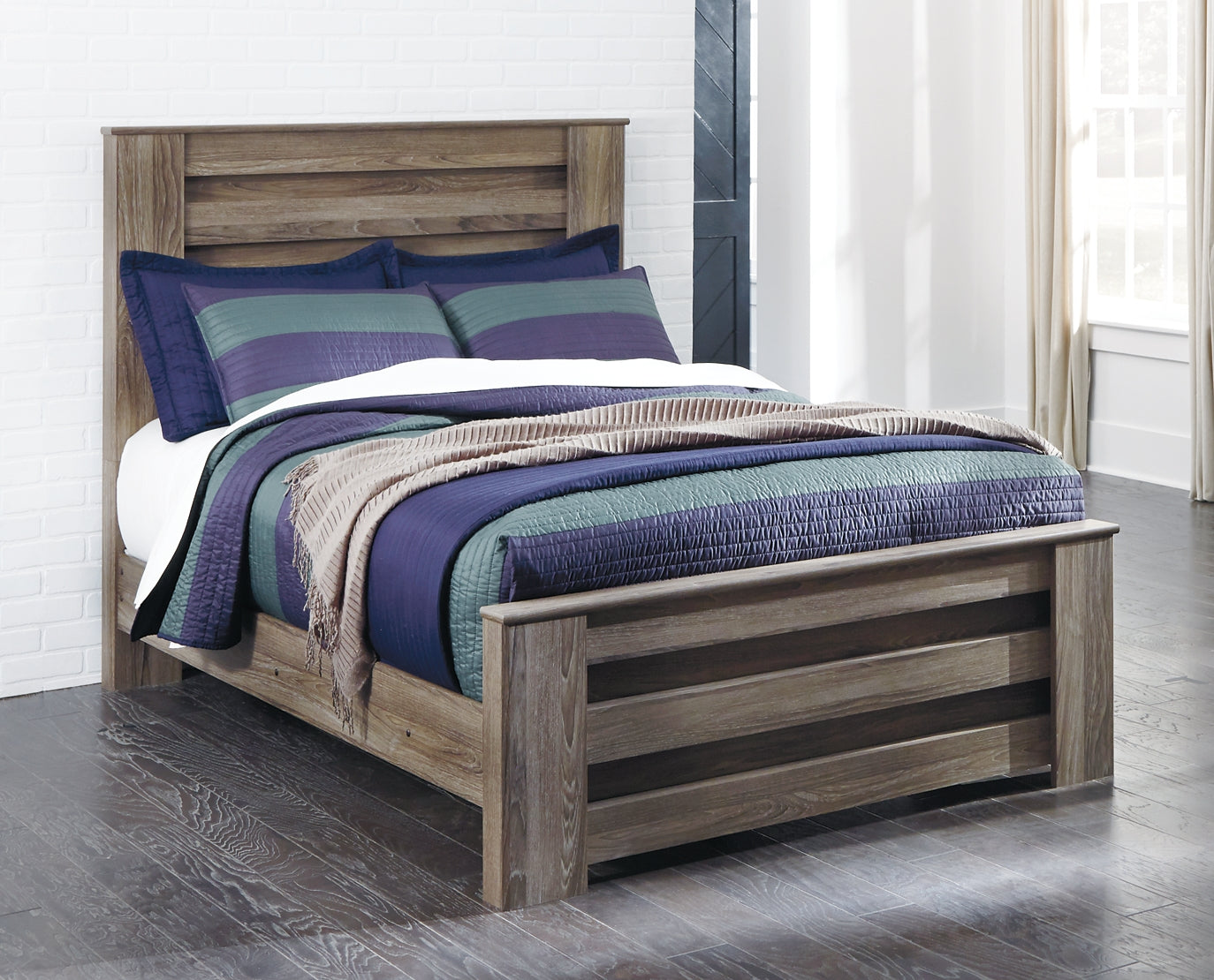 Zelen  Panel Bed With Mirrored Dresser And 2 Nightstands