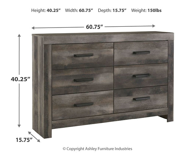 Wynnlow  Poster Bed With Dresser