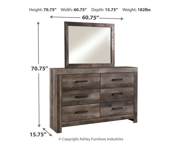 Wynnlow  Panel Bed With Mirrored Dresser