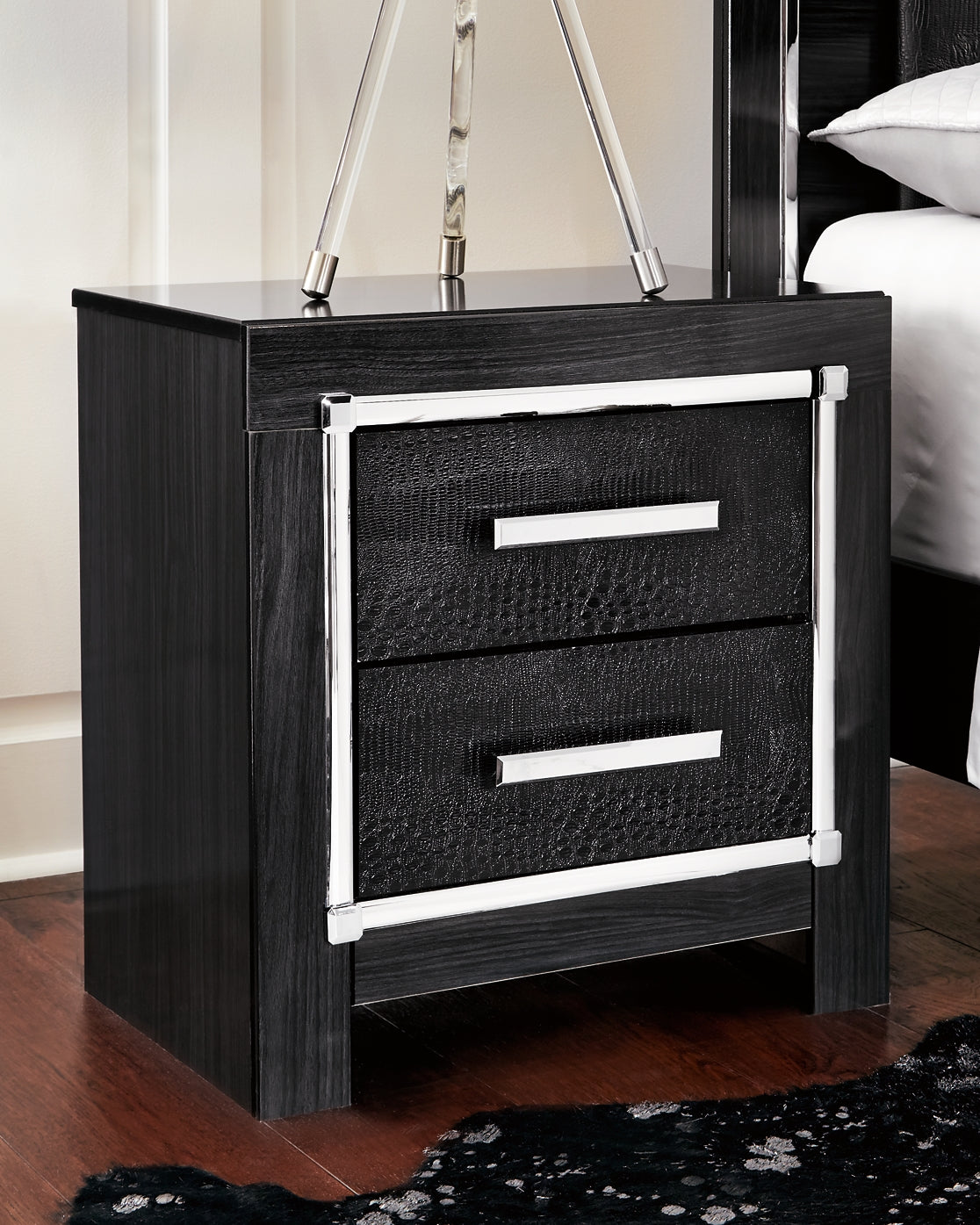 Kaydell  Panel Bed With Storage With Mirrored Dresser, Chest And 2 Nightstands