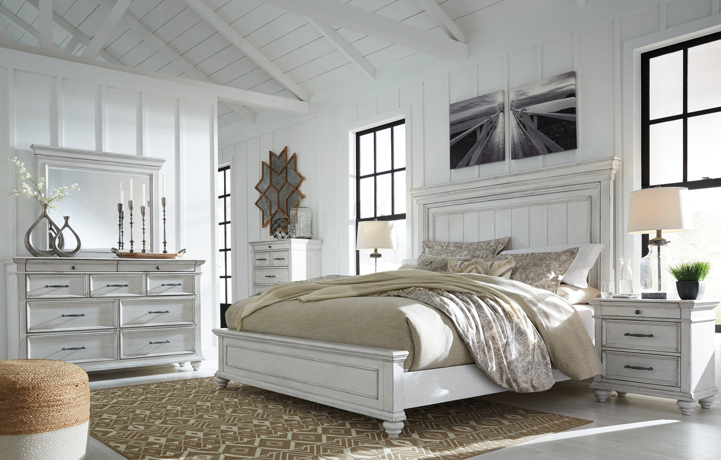 Kanwyn  Panel Bed With Mirrored Dresser And 2 Nightstands