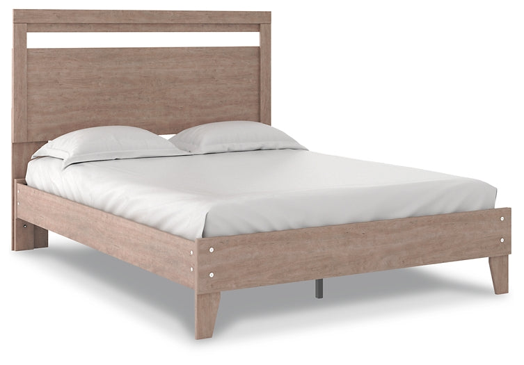 Flannia  Panel Platform Bed With 2 Nightstands