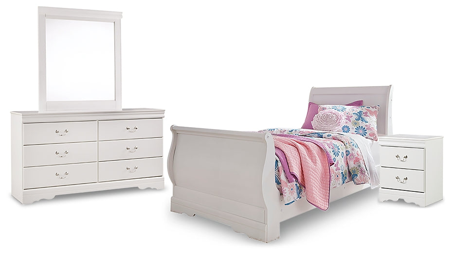 Anarasia  Sleigh Bed With Mirrored Dresser And Nightstand