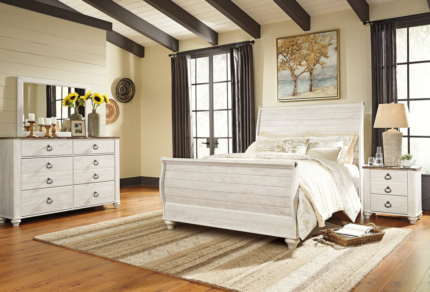 Willowton  Sleigh Bed With Mirrored Dresser And Nightstand