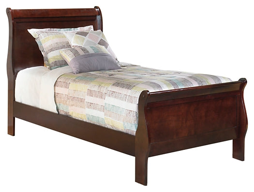 Ashley Express - Alisdair  Sleigh Bed With 2 Nightstands