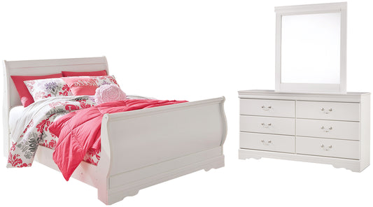 Anarasia  Sleigh Bed With Mirrored Dresser