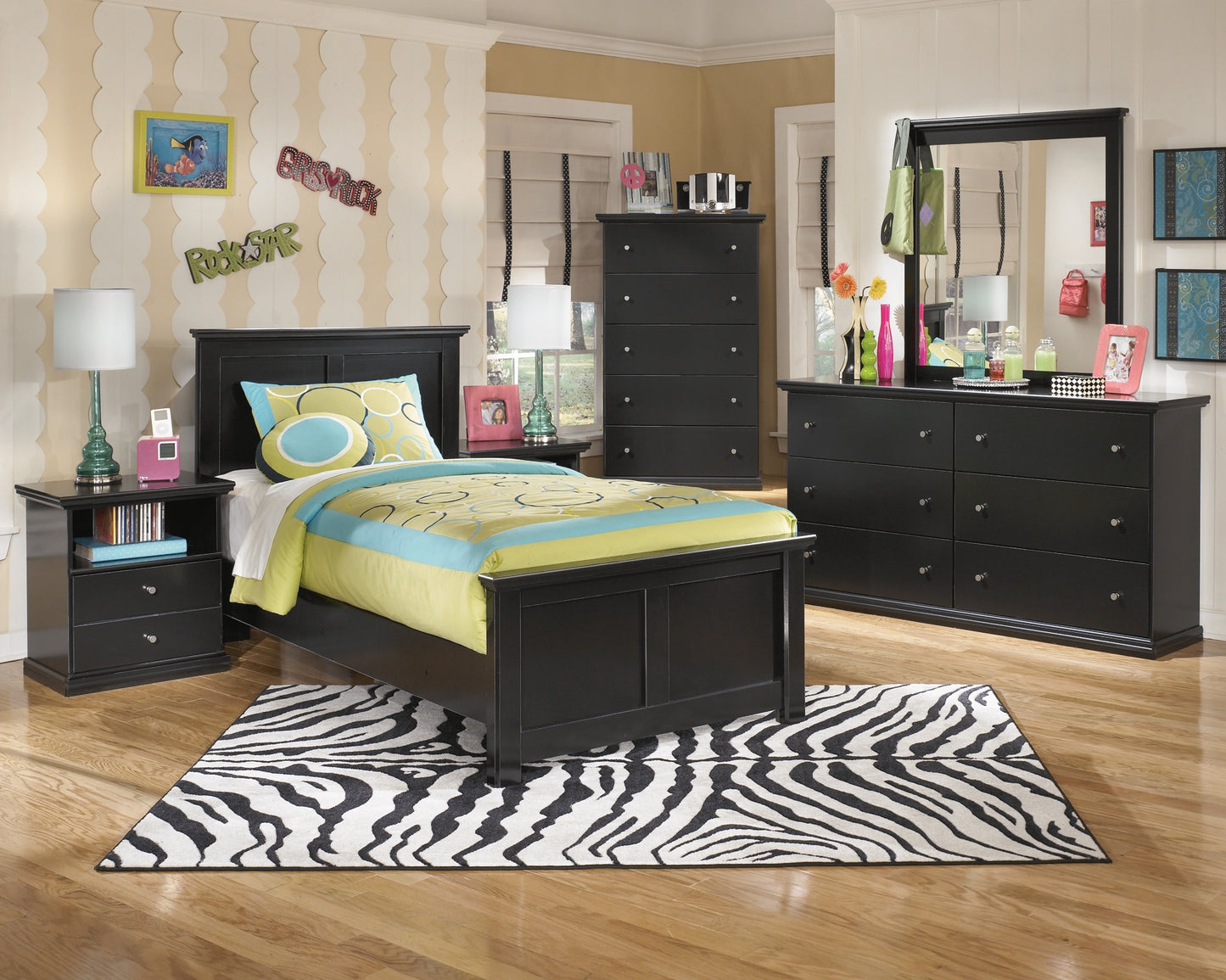 Maribel  Panel Bed With Mirrored Dresser, Chest And 2 Nightstands