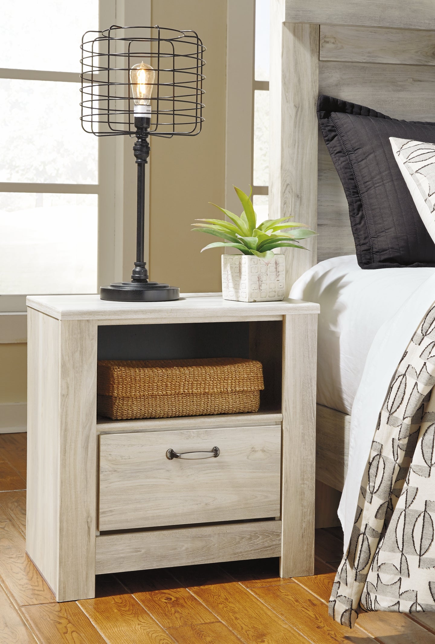 Bellaby  Panel Bed With 2 Nightstands