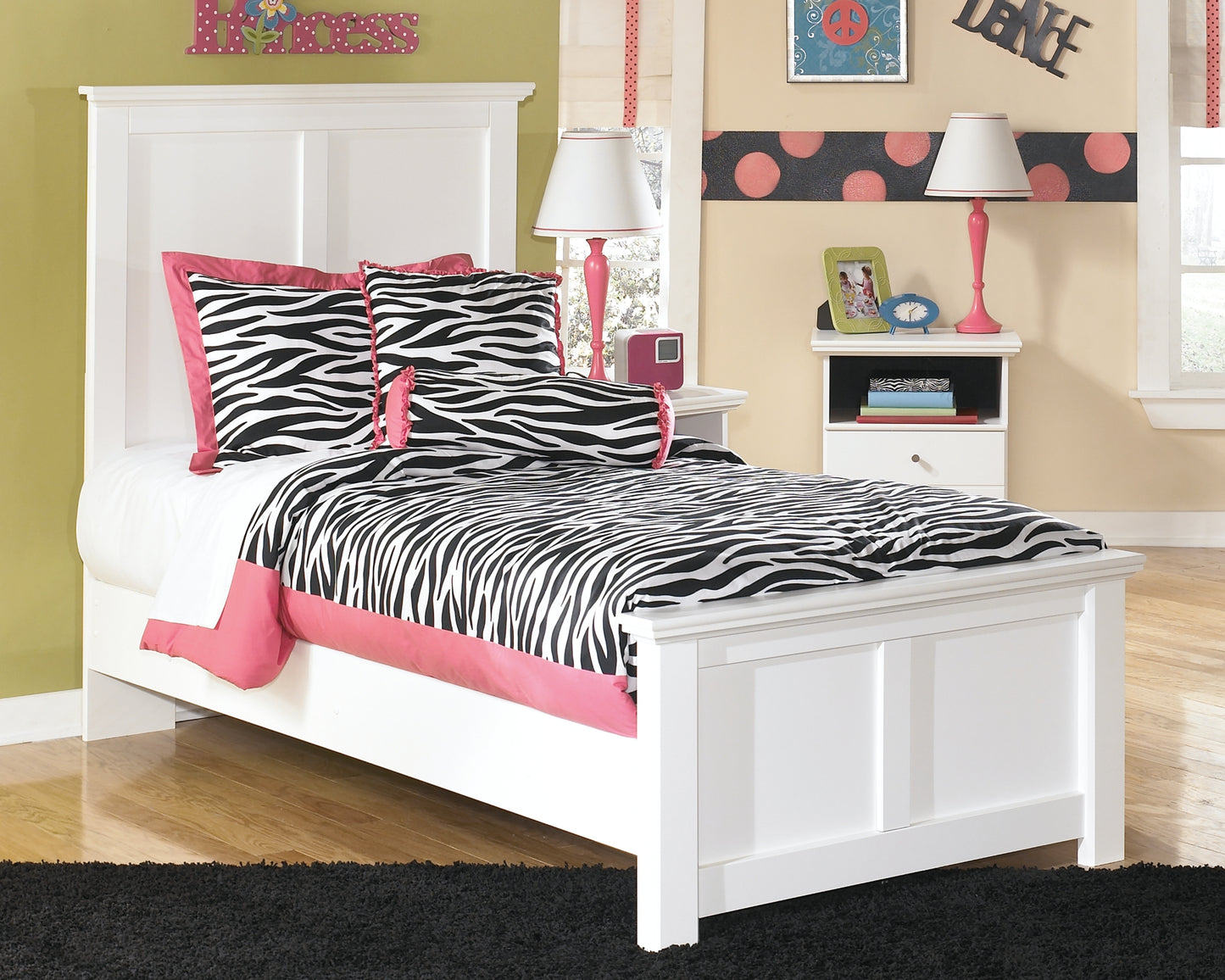 Bostwick Shoals  Panel Bed With Dresser