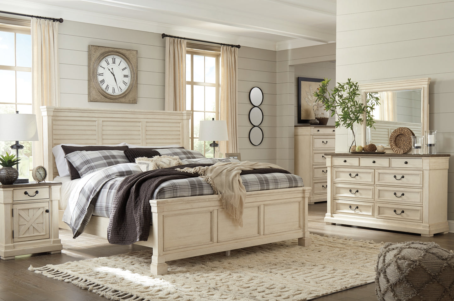 Bolanburg  Panel Bed With Mirrored Dresser, Chest And 2 Nightstands