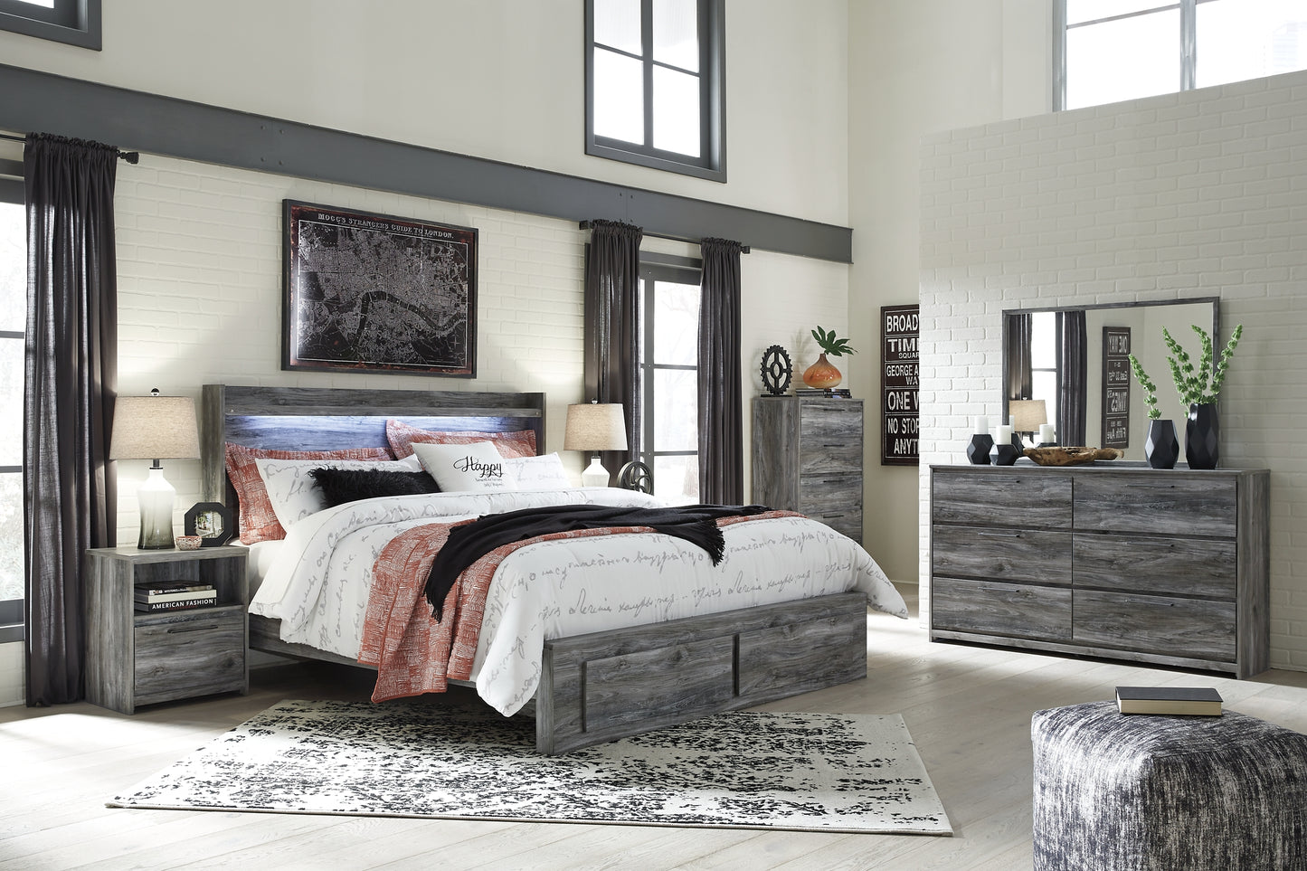 Baystorm  Panel Bed With 4 Storage Drawers With Dresser