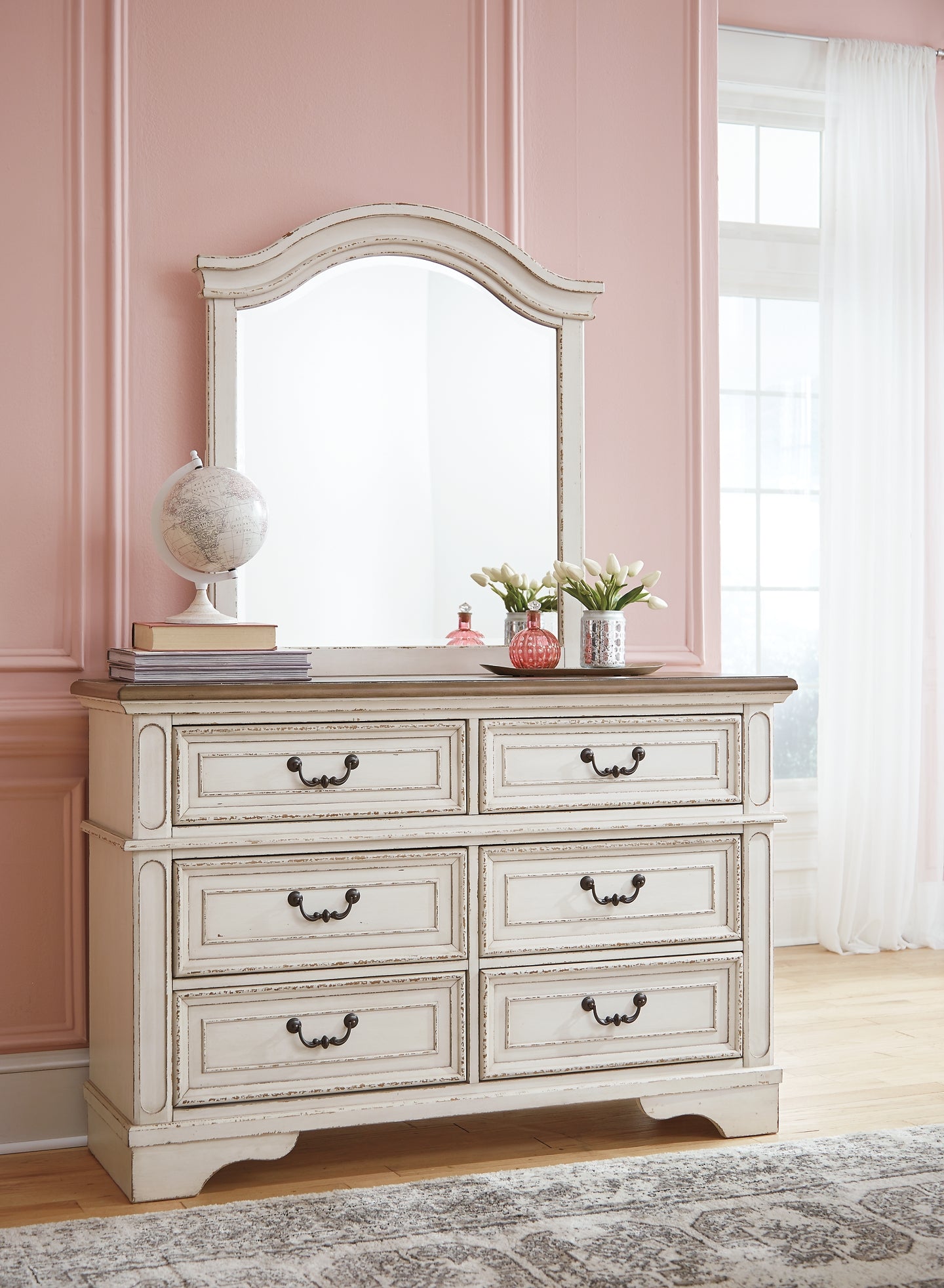 Realyn  Panel Bed With Mirrored Dresser And Chest