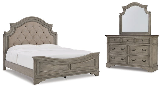 Lodenbay California  Panel Bed With Mirrored Dresser