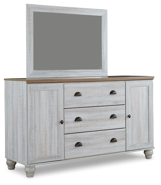 Haven Bay  Panel Bed With Mirrored Dresser And 2 Nightstands