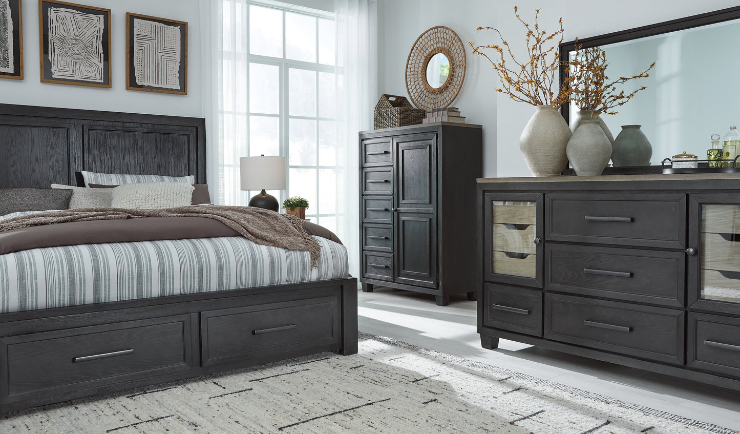 Foyland  Panel Storage Bed With Mirrored Dresser And Chest