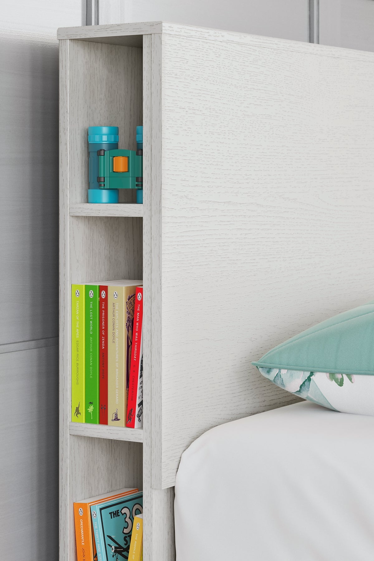 Aprilyn  Bookcase Headboard With Dresser