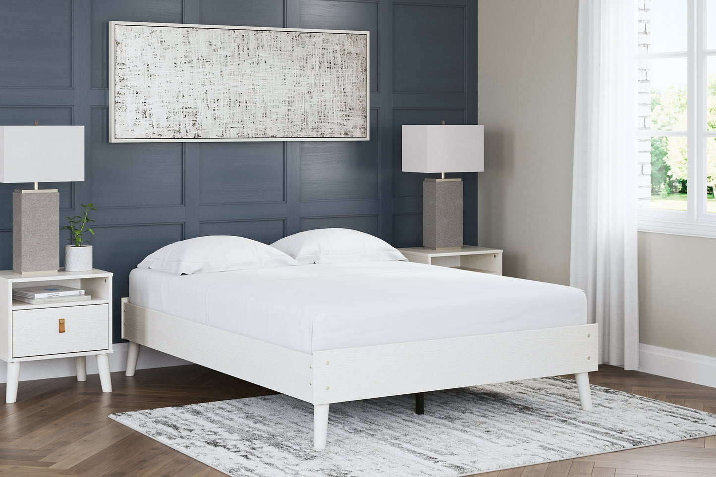 Aprilyn  Platform Bed With Dresser And Chest