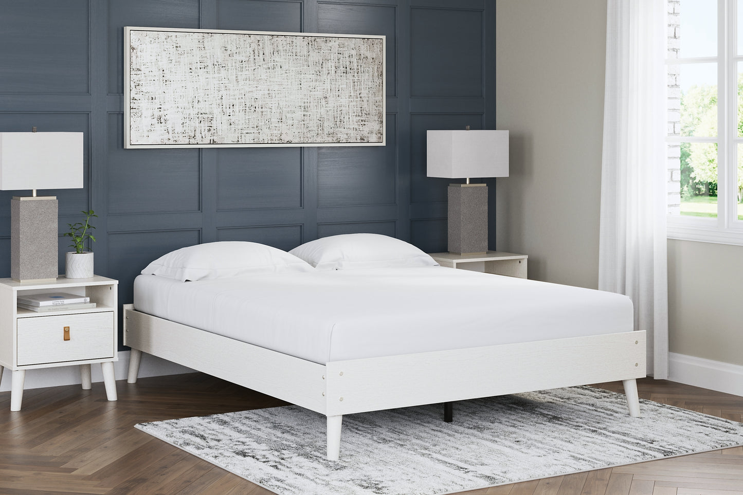 Aprilyn  Platform Bed With Dresser And 2 Nightstands