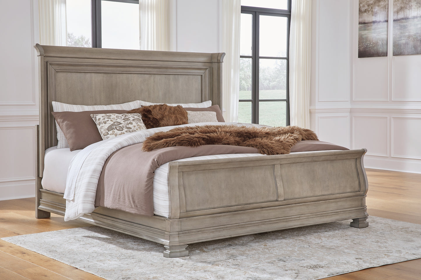 Lexorne  Sleigh Bed With Mirrored Dresser, Chest And 2 Nightstands