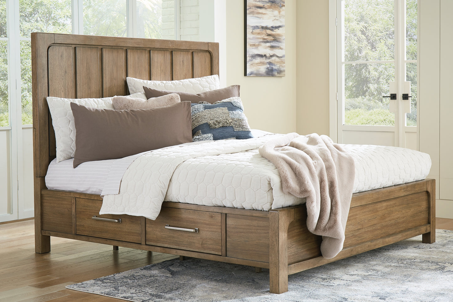 Cabalynn  Panel Bed With Storage With Mirrored Dresser, Chest And 2 Nightstands