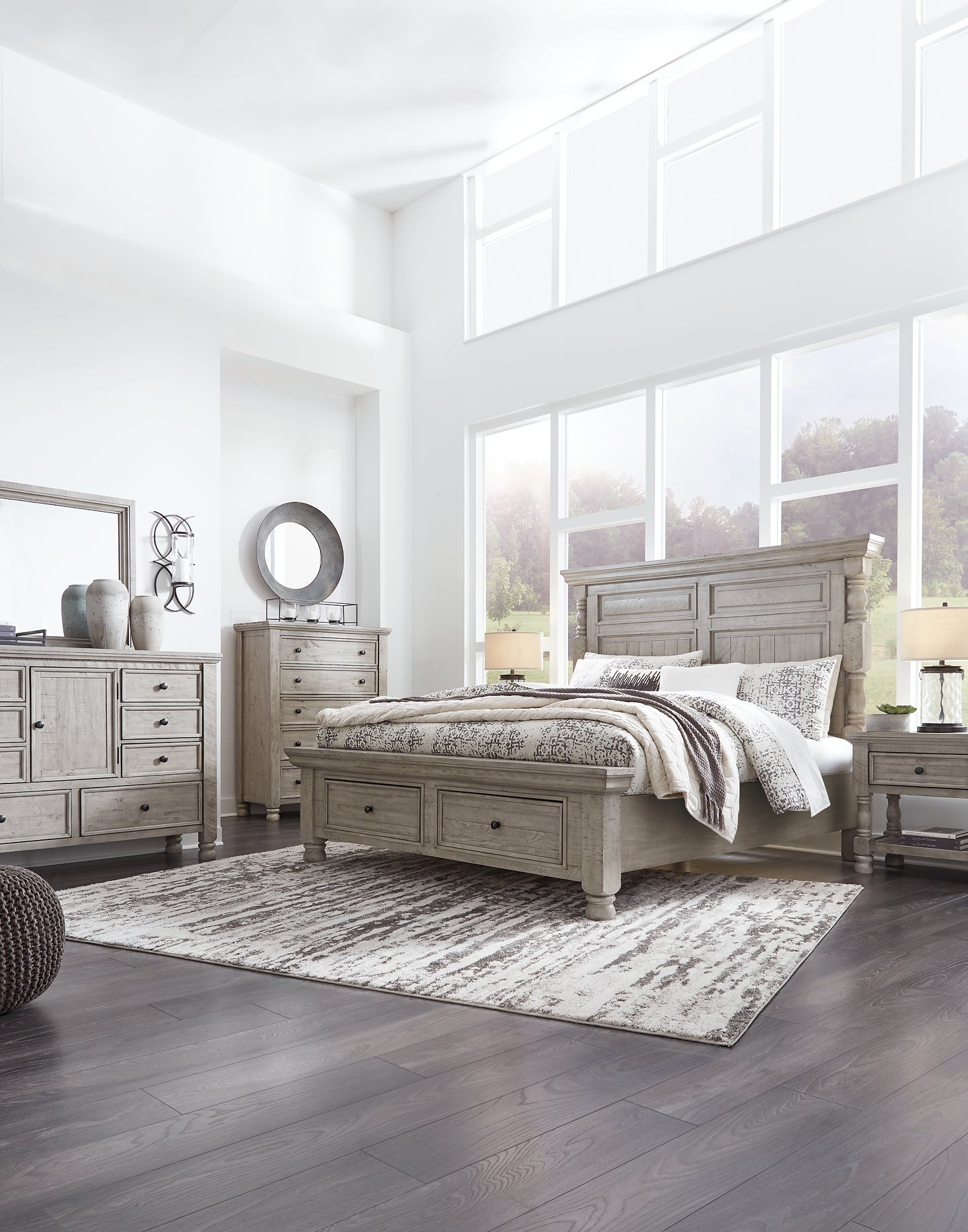 Harrastone  Panel Bed With Mirrored Dresser, Chest And 2 Nightstands